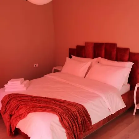 Apartment Sunny Overlooking Tirana