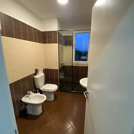 Apartment Sunny Overlooking